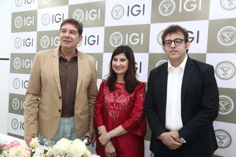 Mr. Tehmasp Printer, MD and Global CEO, IGI, Ms. Meenakshi Jain, Senior Branch Manager, IGI Jaipur Brand and Mr. Siddharth Sule, Global CMO, IGI at the launch 